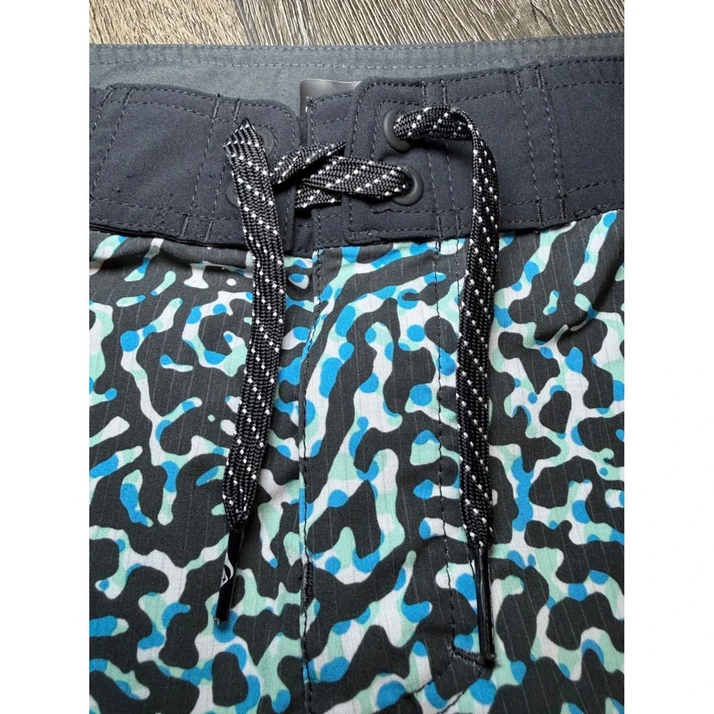 Quiksilver Highline Highlite Board Shorts Blue Black 29 Swim Trunks‎ AQBS031311